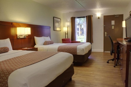 Winter Haven Gardens Inn image 20